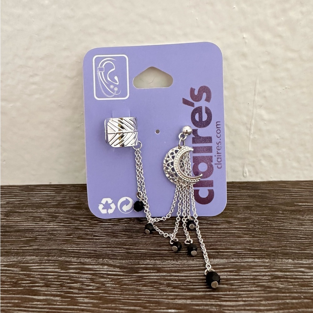 NWT Claire’s Silver Moon Ear Cuff Chain Earring